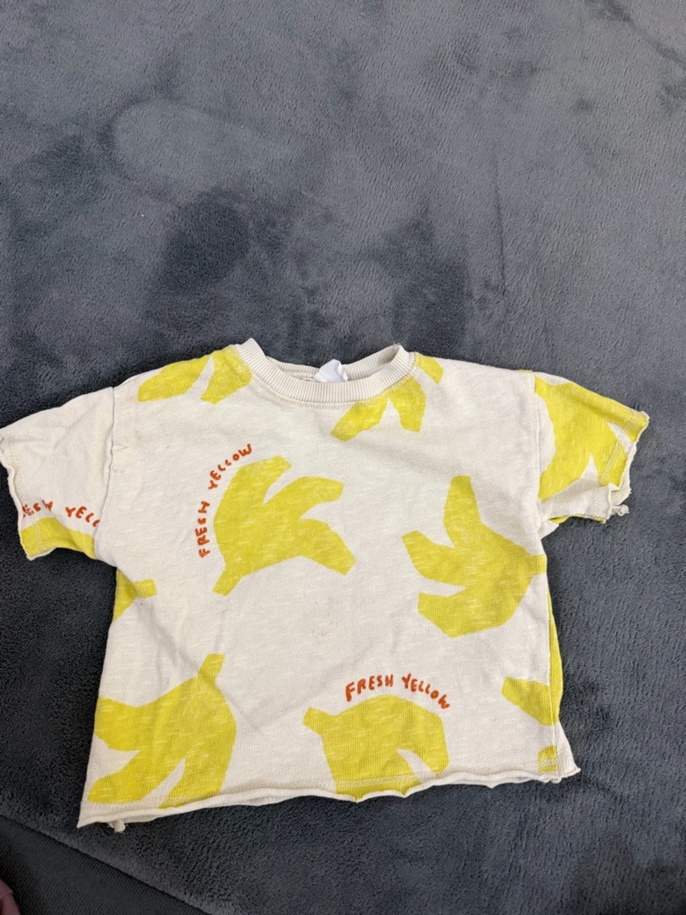 Zara Cream T-Shirt with Yellow Banana Print
